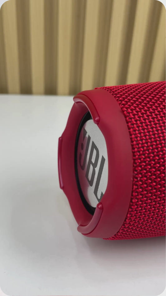 JBL Charge 5 – Potencia, Estilo y Libertad Donde Quieras